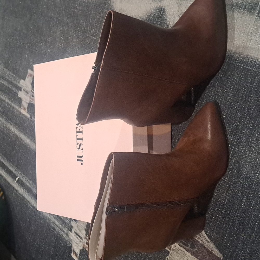 JustFab Rosamund brown faux leather booties 9.5 new